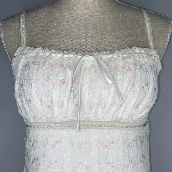 GARAGE Embroidered Mesh Mini Dress Women’s Medium - Picture 4 of 8